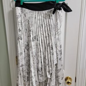 White House Black Market wrap skirt size 14 high low hemline